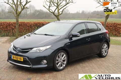 Toyota Auris 1.8 Hybrid Lease