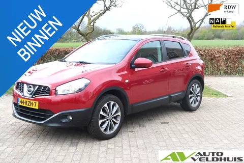 Nissan Qashqai 1.6 Connect Edition PANO l CRUISE l NAVI l TREKHAAK