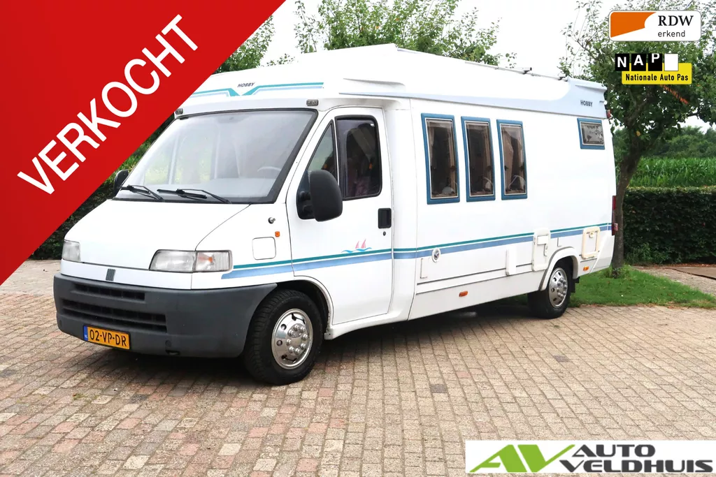 HOBBY 600 Ducato Camper HOBBY 6002.5 TDI nieuwe apk STAPELBED 4 PERSOONS TREKHAAK CRUISE