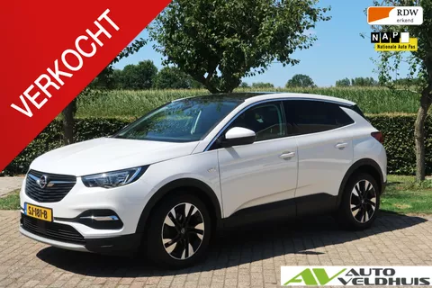 Opel Grandland X 1.2 Turbo Business Executive