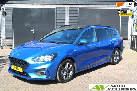 Ford Focus Wagon 1.0 EcoBoost ST Line Business Pano trekhaak