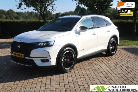 DS 7 Crossback E-Tense 4x4 Performance Line PANO TREKHAAK CAMERA